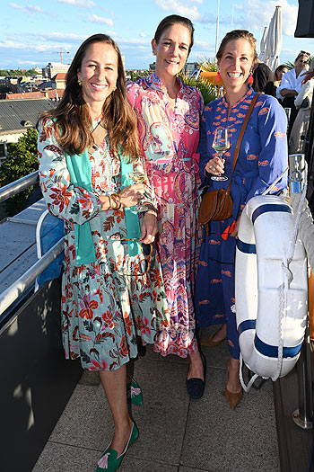 Amelie Thyssen, Prof. Dr. Katharina Storck und Isabelle Schütte/ CeU-Talk mit Franziska_Frosch (Chefredakteurin ELLE) / Club europäischer Unternehmerinnen lädt zum Vortrag, Gespräch und Empfang auf die Dachterrasse des Hotel Mandarin Oriental am 22. Juli 2025 @Foto: ABR-Pictures / Frank Rollitz 